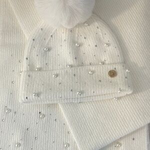 ❄️Lilly Pulitzer embellished Hat and Scarf Set  with pearls and rhinestones NWT